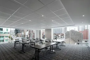 AC Hotel BY Marriott Ottawa Dwtn - Image 5