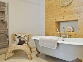 The Downs Barn Lodge - Image 2