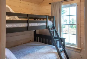Titmouse Limit 4 2 Bedroom Cabin - Image 4