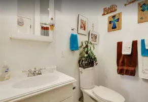 Comfortable, Spacious & Great Location!! - Image 4