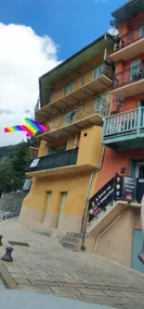 2- or 3-room apartment in the heart of the village of Saint Martin Vésubie - Image 4