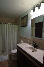 Eagle's Nest at Adirondack Lodge- 3 BR Cabin -8 mins to Lake George Village! - Image 2