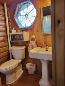 Cabin in the Country - Image 5