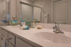 Stunning 4BR | Für 10 Gäste | 1,5 Meilen zum Strand - Image 4
