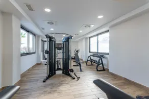 New Apartment With Sea Views - Image 3
