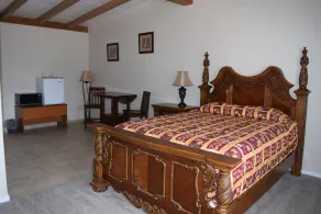 BUTTERFIELD STAGE MOTEL - Image 4