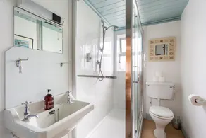 Meadow Manor - Seven Bedroom Villa, Sleeps 14 - Image 3