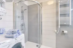 Modern apartment with BBQ, sea view, WiFi - Image 3