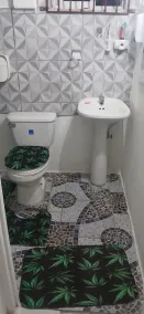  holiday stay, 2 bed 1 bathroom  - Image 2
