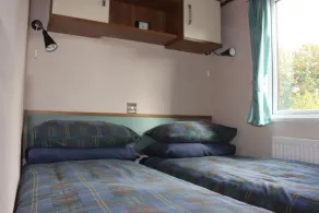Loch View - luxury cabin with spectacular alpine and loch views - Image 5