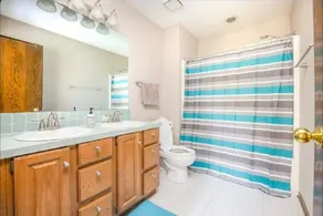 Home w/Hot Tub -Spacious, Quiet Neighborhood Near Des Moines, IA. - Image 5