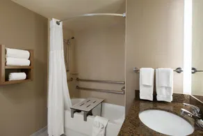 Free Breakfast | Easy Access to Downtown! - Image 4