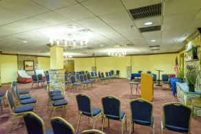 Exton Hotel & Conference Center - Image 5