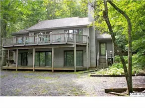 Wintergreen Family Retreat- Each Br With Its Own Sliding Doors To A Deck - Image 2
