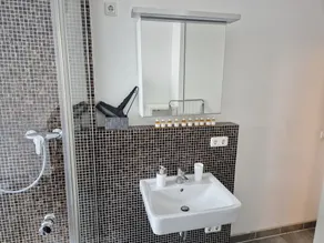 City Center Stays /// AK1-R, Apartment with 2 bedrooms - Image 3