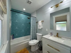 ★ Pasadena 2B/2B fully remodeled with 2 parking ★  - Image 3