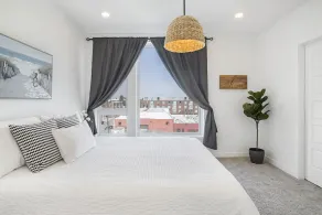LA Harbor View with Private Rooftop and FREE Tesla Charger - Image 4