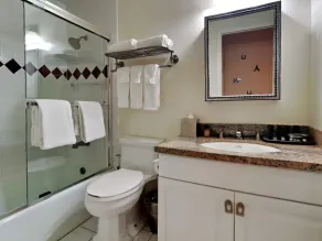 Timber Deluxe Ski-in / ski-out ett sovrum plus Loft Condo - Image 3