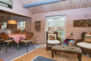 4 person holiday home in Glesborg-By Traum - Image 4