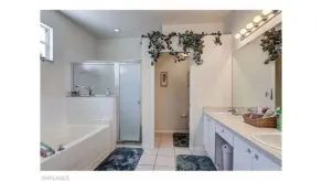 Stoneybrook! Neu renoviert! - Image 2