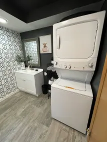 Quaint Channel Cottage - Image 2