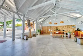 LES GALETS ROUGES LODGES & SPA - Image 2