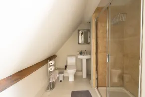 Bronte Chapel Retreat With Hot Tub - Image 3
