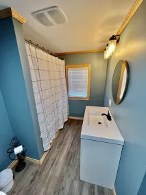 The Bungalow House; 2 Bed 1 bath; minutes from Cheyenne Bottoms! Pet Friendly. - Image 4