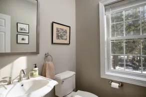Beautiful Home in AMAZING Berkshire Location - Image 2