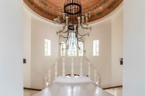 Large elegant Villa overlooking Golf Course with large outdoor BBQ and Pool area - Image 3