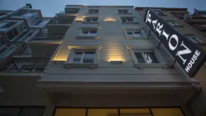 ParionHouse Hotel - Image 5