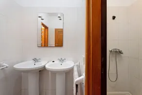 Casa vacanze 'Casa Epina' con vista montagna e terrazza privata - Image 2