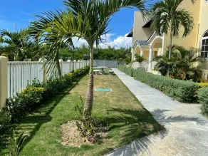 One Bedroom self contained suite on the beach - Image 3