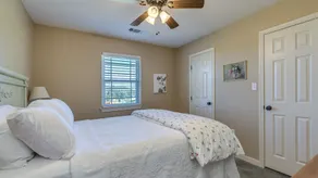 The Country Cottage w/ Beautiful Views-5 mi. from historic downtown - Image 5