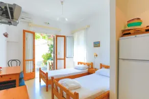 Faros Epta in Gaios With 1 Bedrooms and 1 Bathrooms - Image 3