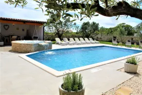 For large group, pool 50 m2-option heated pool, Jacuzzi, 4 km beach, sea view - Image 4