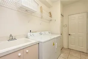 Willkommen in unserem Malibu Canal Front Pool Haus in der Nähe von Lido Strand 4 BR / 3 BA Für 8 Personen - Image 2