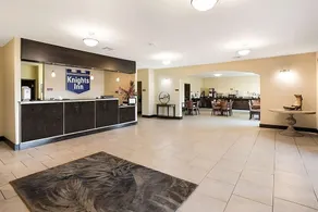 Affordable Stay at Knights Inn Bunkie! Pool, Free Parking, Free Breakfast - Image 4