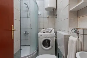 Tihi Val Apartments - Image 3