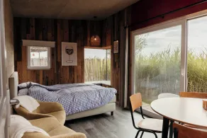 Unique, comfortable tent houses on a small holiday park a 5 minute walk from the sea. - Image 3
