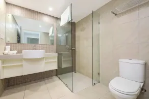 '18th in the Clouds' CBD Resort Living with Pool - Image 4