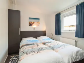 Cozy Beachside Base With Dual Terraces - Image 4