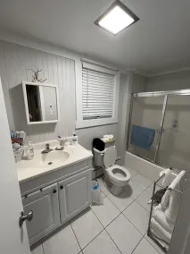 Beachy 3 bedroom 1 bath with outdoor shower steps away from the beach. Sleeps 6  - Image 2