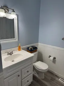 2 Blocks to the Beach! Cozy 4BR Ranch, 9-Car Parking & Huge Patio - Image 4