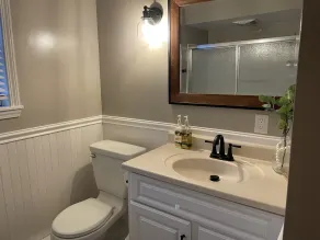 Valley View Lakehouse - Fully updated, dog friendly and beautiful lake view! - Image 3