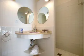 Casa vacanze \"Villa 87\" con vista sulle montagne, piscina e Wi-Fi - Image 3