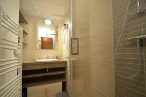 50m des commerces, 5ème étage, télévision, casier à ski, 26m², Les Menuires - Image 2
