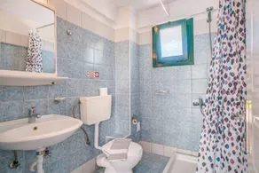 Apartment 'Premier Studio Downstairs 9' with Sea View, Wi-Fi and Air Conditioning - Image 2