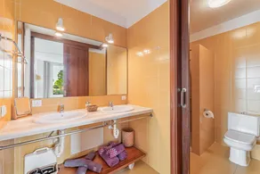 \"Apartamento Mirella\" with Pool, Balcony, and Wi-Fi - Image 2