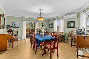 The entire bed and breakfast inn - Image 4